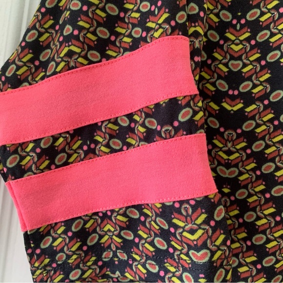 New LulaRoe Irma black pink olive yellow geometric design - Picture 3 of 4